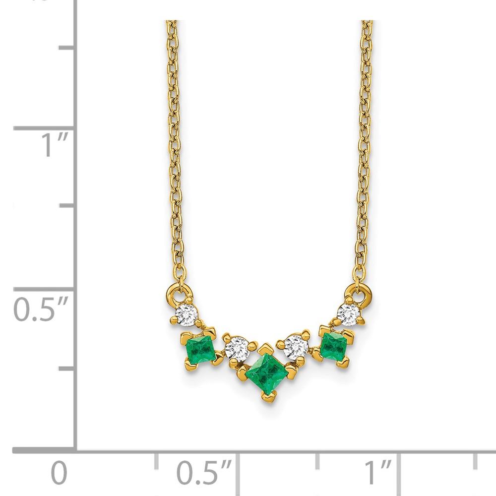 14K Yellow Gold Emerald and Real Diamond 18 inch Necklace A16883