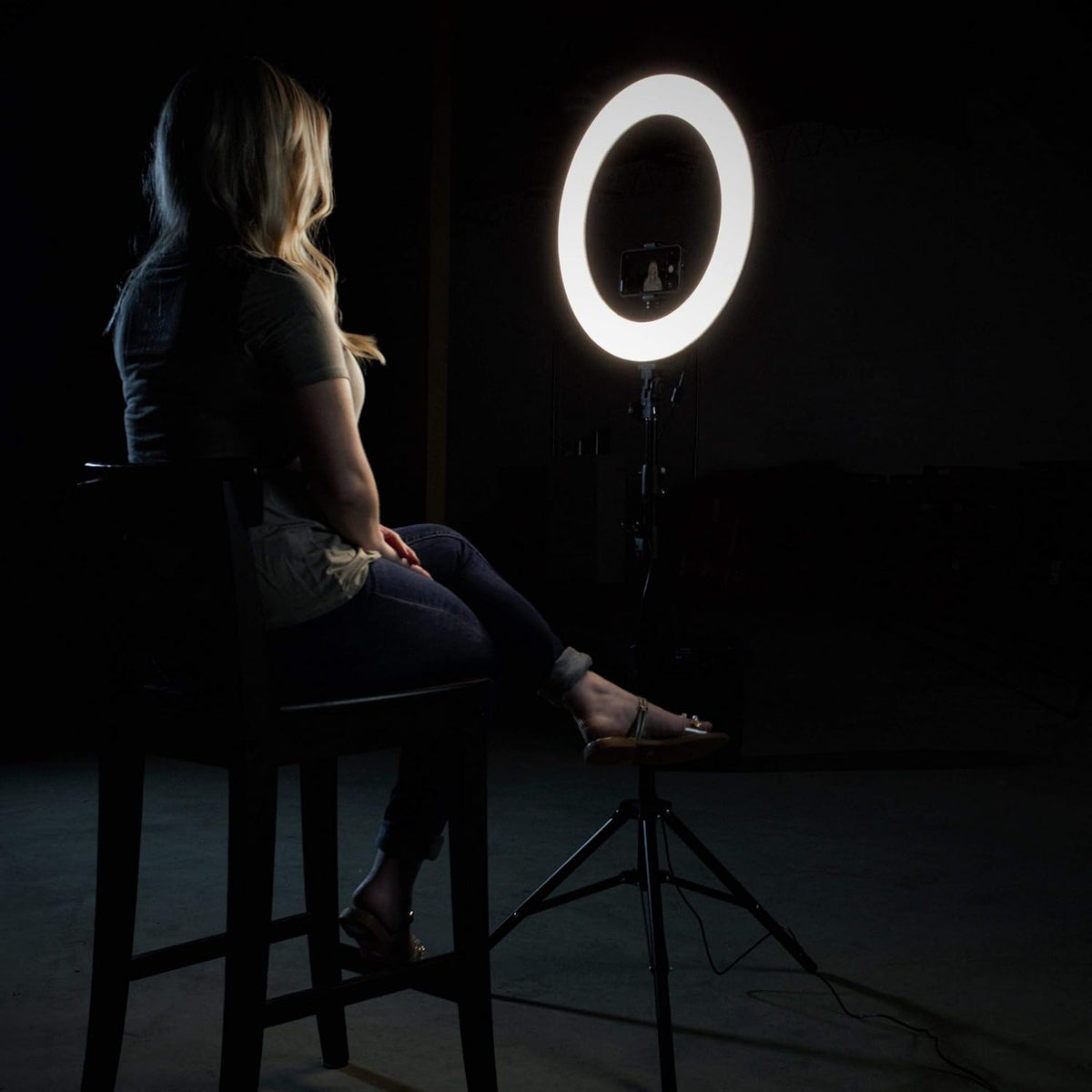 18 Dimmable Bi-Color LED Ring Light Kit with Light Stand I6176