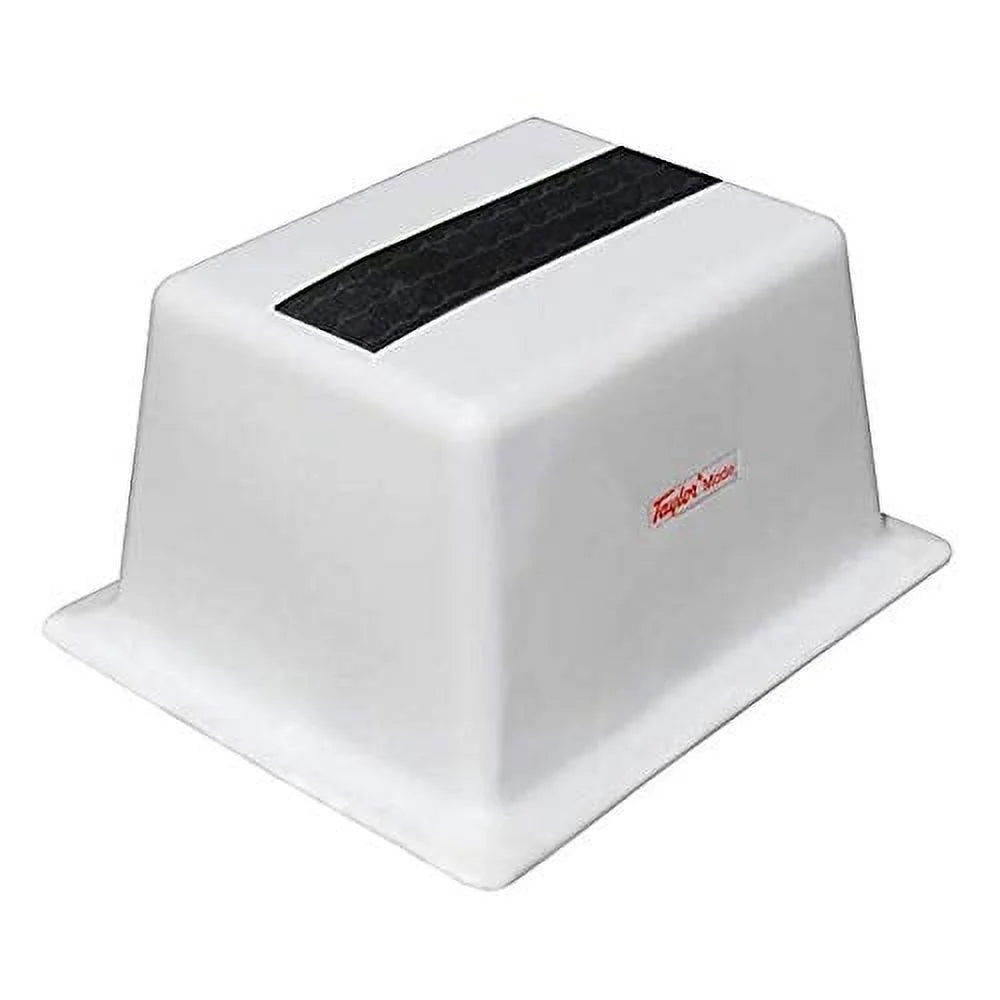 Step-safe Dock Step 22-1/4" D x 18-1/2" W x 11" H M7474