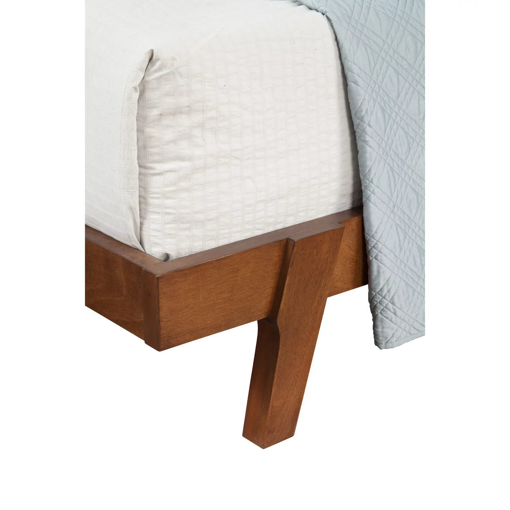 California King Wood Platform Bed G667310