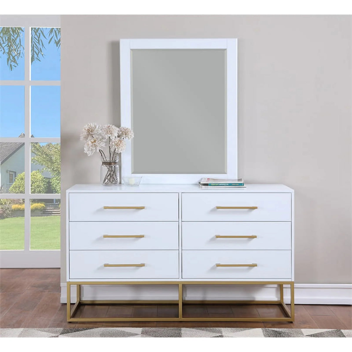 White Dresser J841858