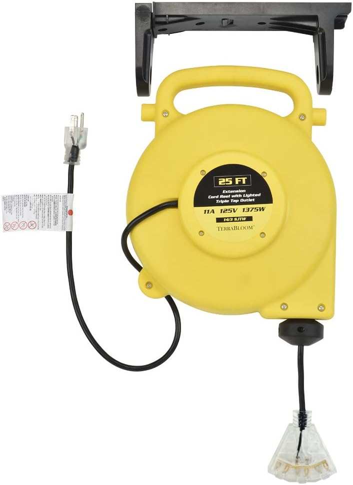 25 Ft Retractable Extension Cord Reel with 3 Outlets O782429