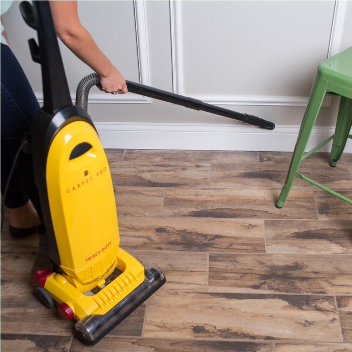 Household Upright Vacuum with Tools L801