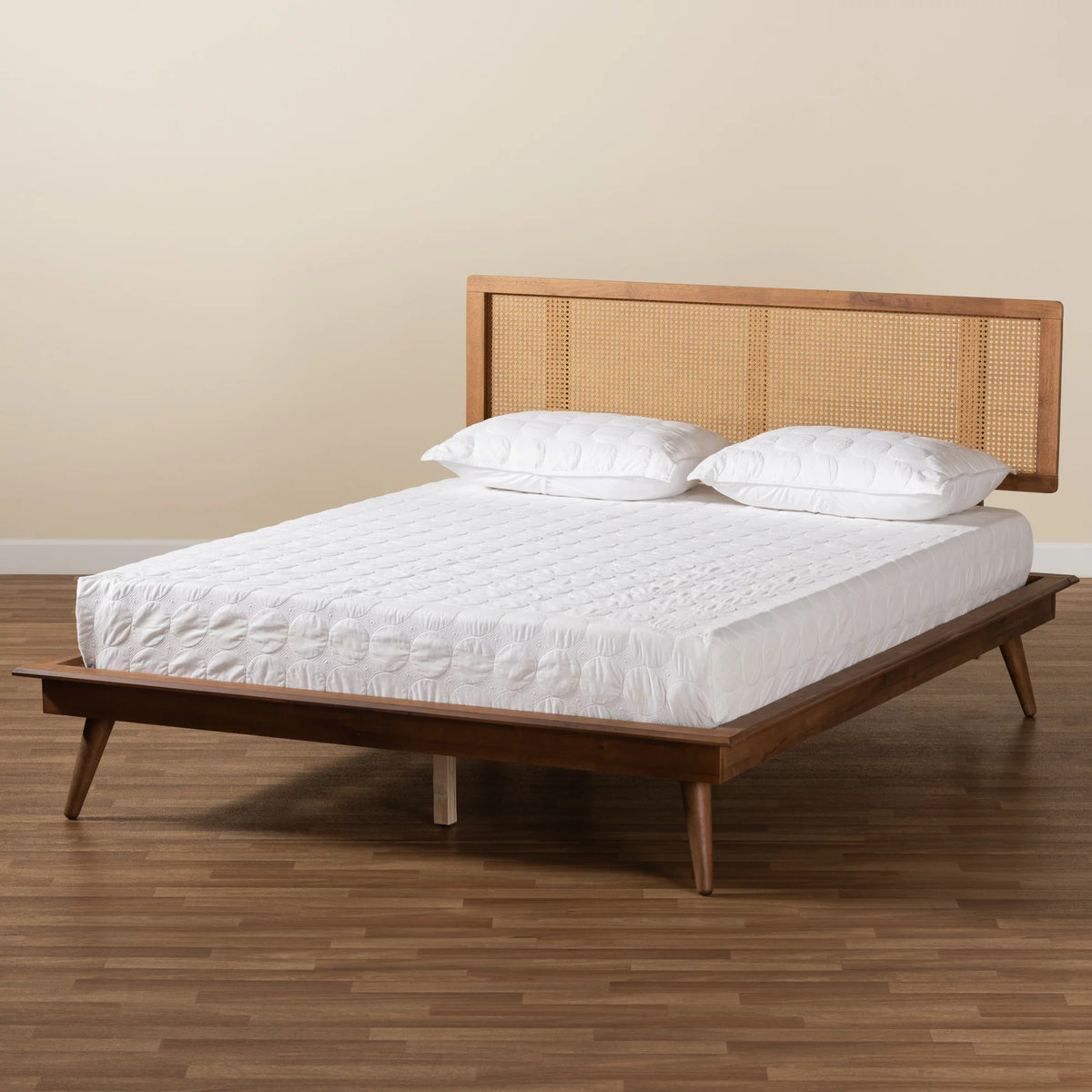 Walnut Brown Wood and Synthetic Rattan Queen Size Platform Bed Q19638