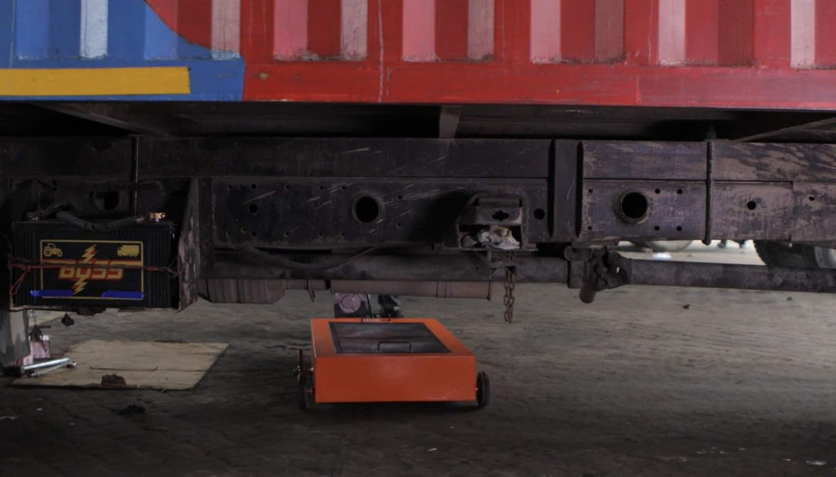 Heavy Duty Low Profile Steel Truck Drain with Anti-Splash Tray T794