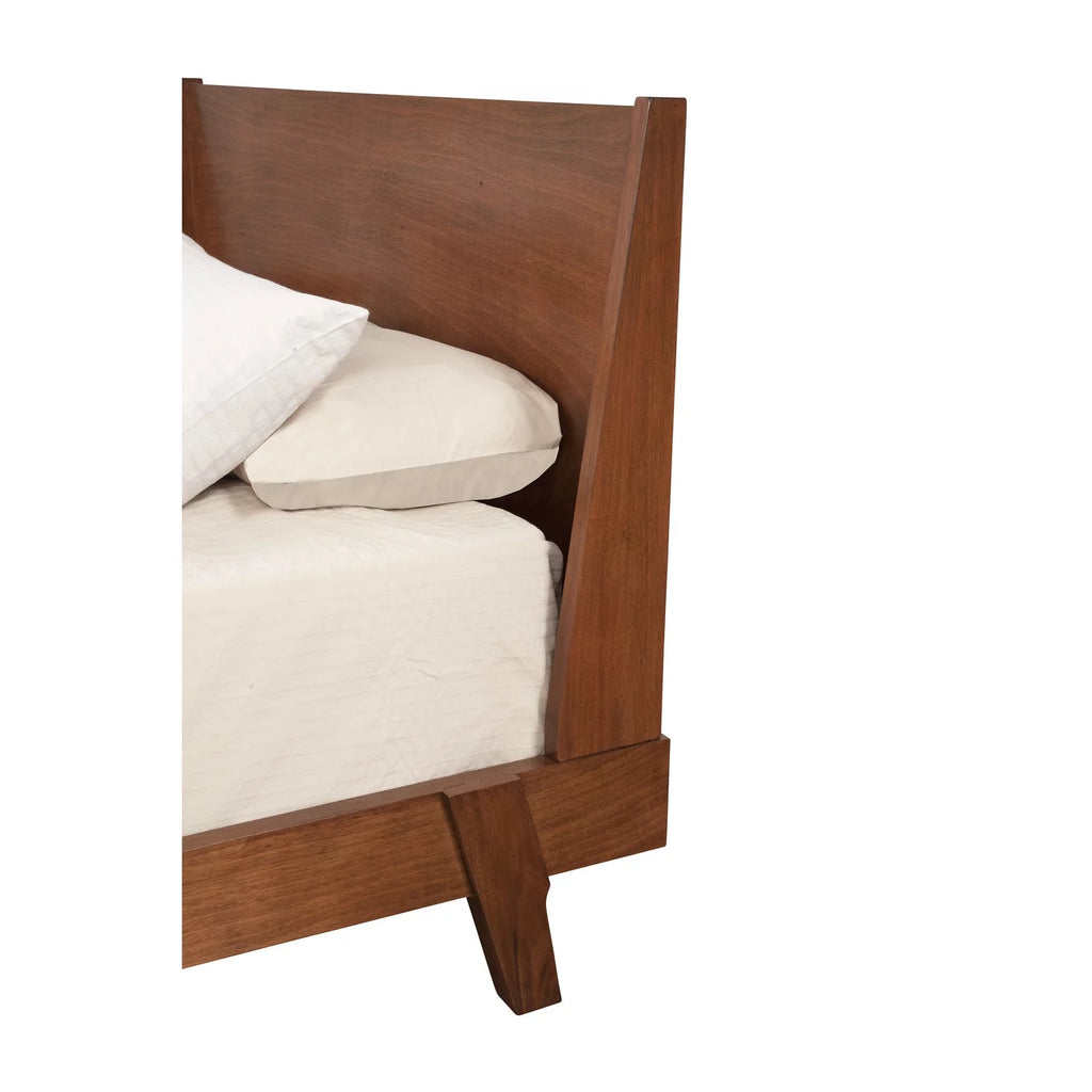 California King Wood Platform Bed G667310